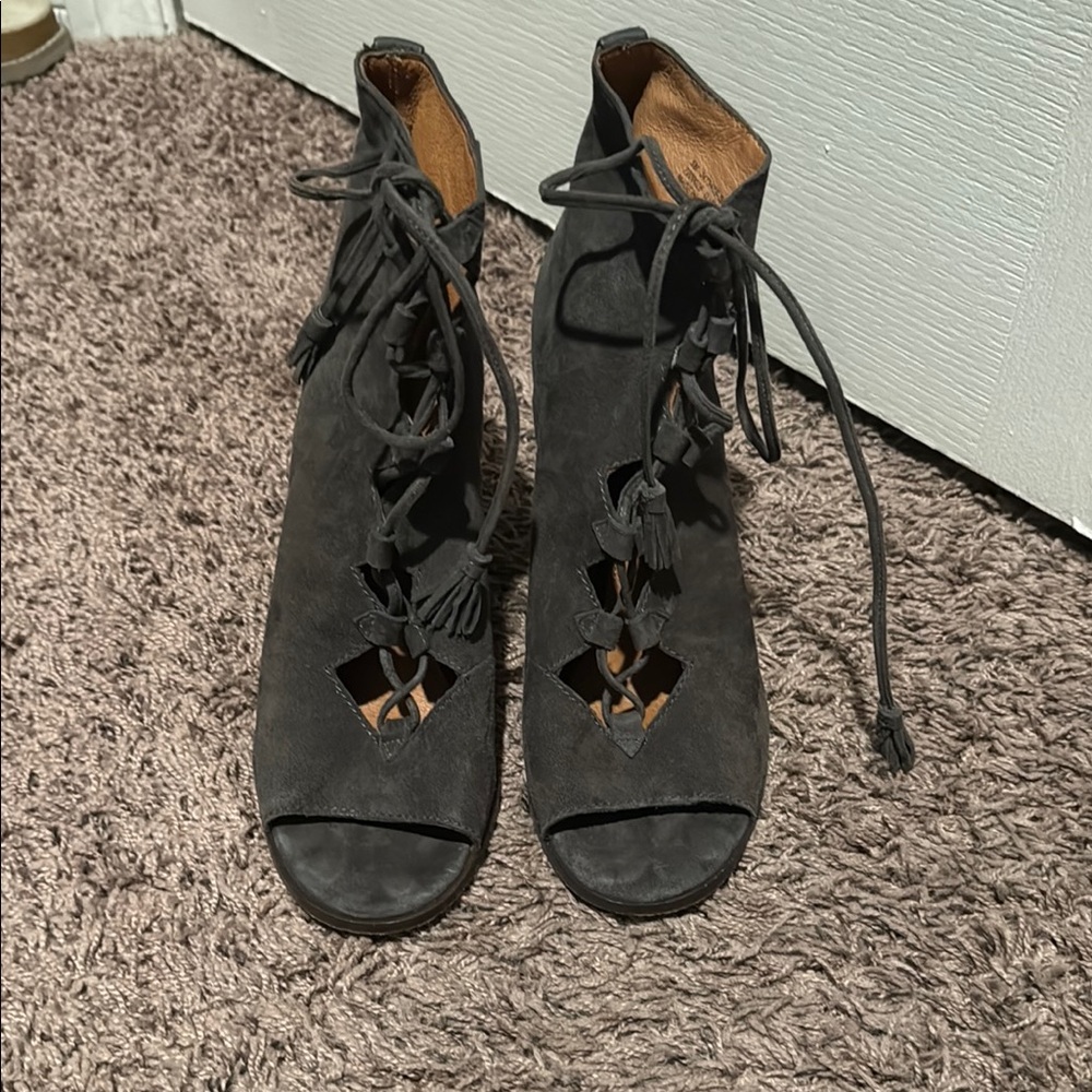 Frye Black Lace-Up Boots with Open-Toe Design